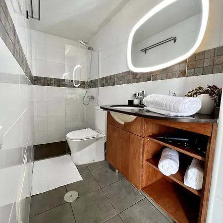 Meerblick - Exklusives Loft Mit Terrassen & Hot-tub Semesterbostad