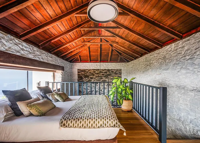 Meerblick - Exklusives Loft Mit Terrassen & Hot-tub Faja da Ovelha