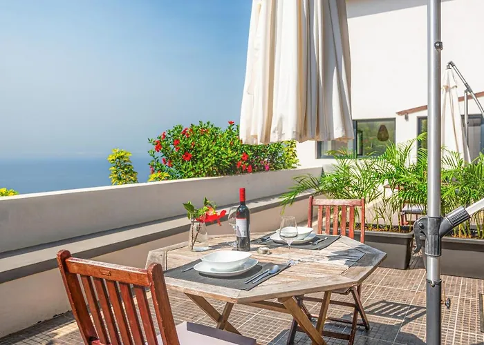 Meerblick - Exklusives Loft Mit Terrassen & Hot-tub *