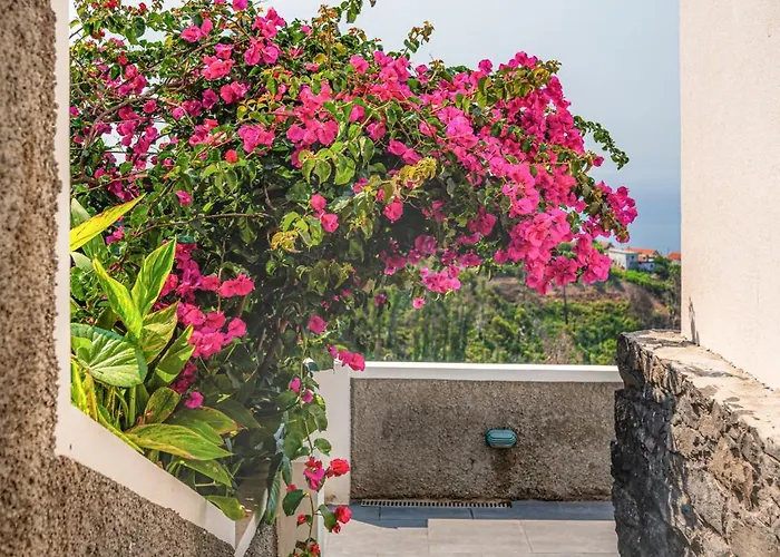 Holiday home Meerblick - Exklusives Loft Mit Terrassen & Hot-tub Faja da Ovelha